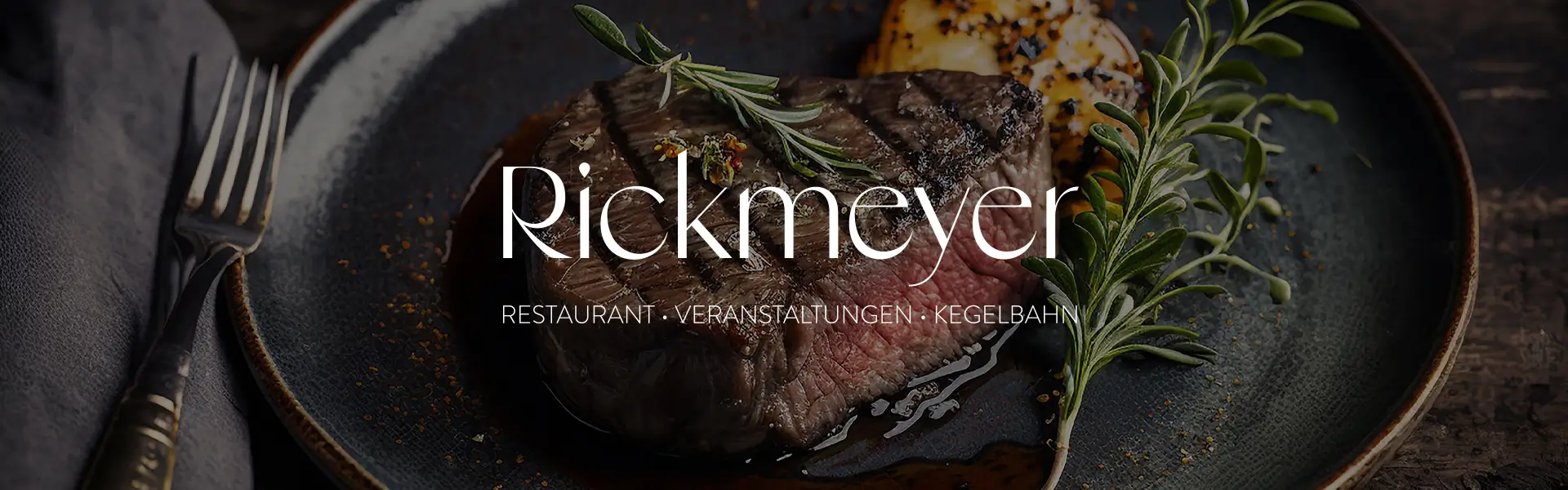 Restaurant Rickmeyer mit Veranstaltungsbereich und Kegelbahn.