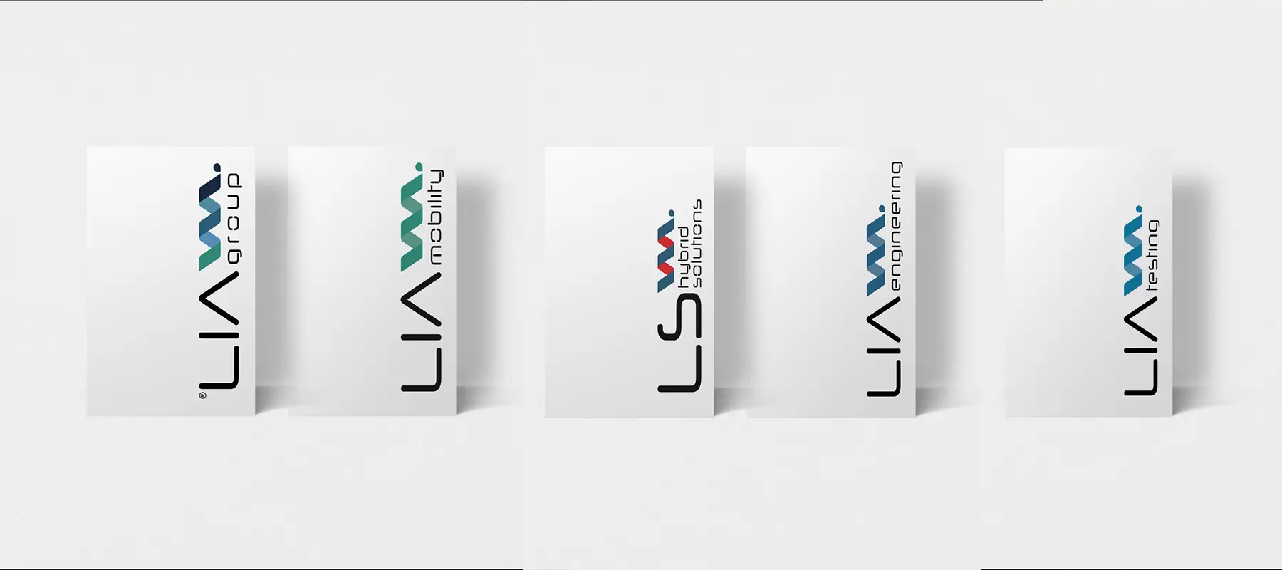 Visitenkarten der LIA Group und ihrer Unternehmensbereiche: LIA Mobility, LS Hybrid-Solutions, LIA Engineering und LIA Testing.
